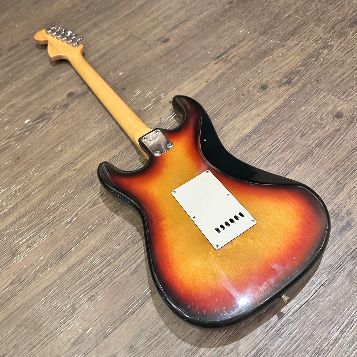 Fresher Straighter 1980年代 ストラトタイプ Fresher Straighter 1980年代 ストラトタイプ Fresher Straighter 第4