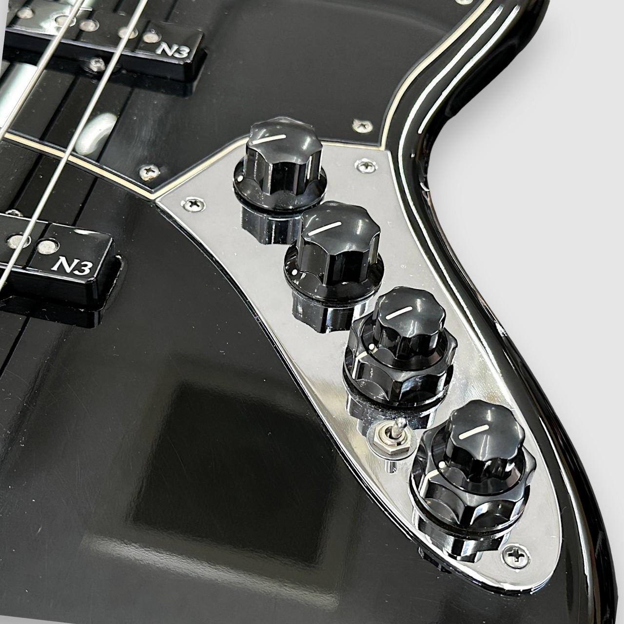 Fender American Deluxe Jazz Bass N3 Black（中古）【楽器検索