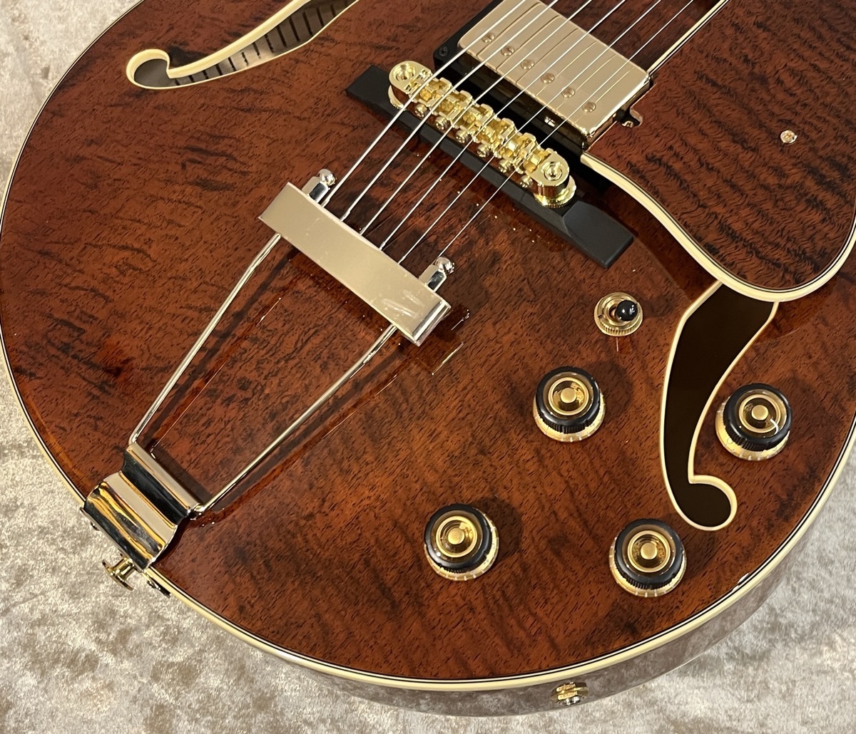 Ibanez 【NEW】Artcore Expressionist AG95MG DA Dark Amber sn Ibanez 【NEW】Artcore Expressionist AG95MG DA Dark Amber sn