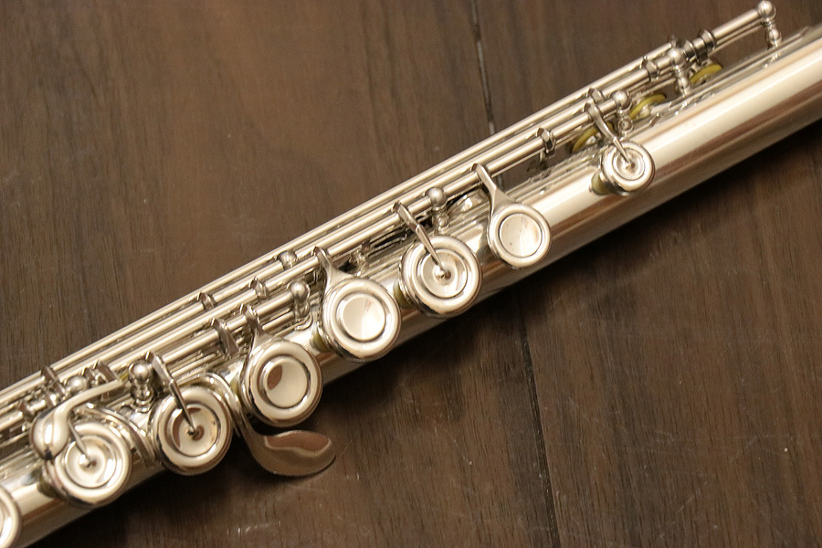 YAMAHA ヤマハ YFL-811D 総銀製フルート 【1年保証】 【名古屋栄店