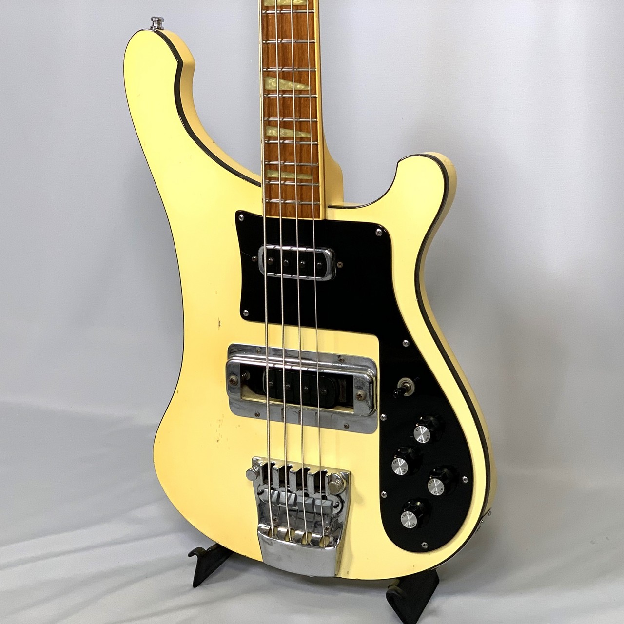 Rickenbacker 4001 White 1978（ビンテージ）【楽器検索デジマート】