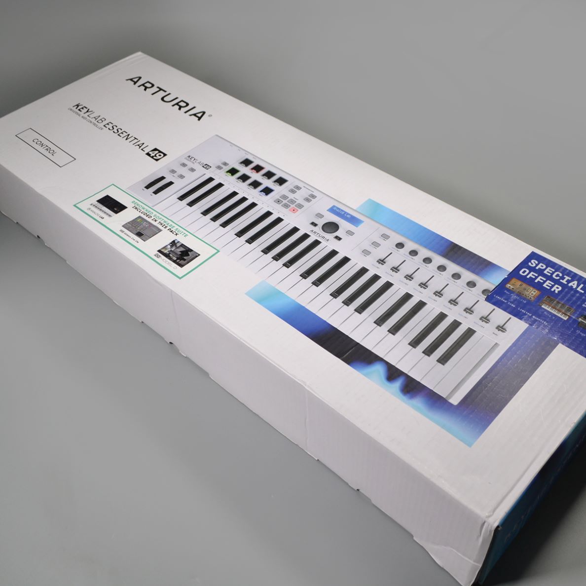 Arturia KeyLab Essential 49 WH[数量限定特価]（新品特価/送料無料