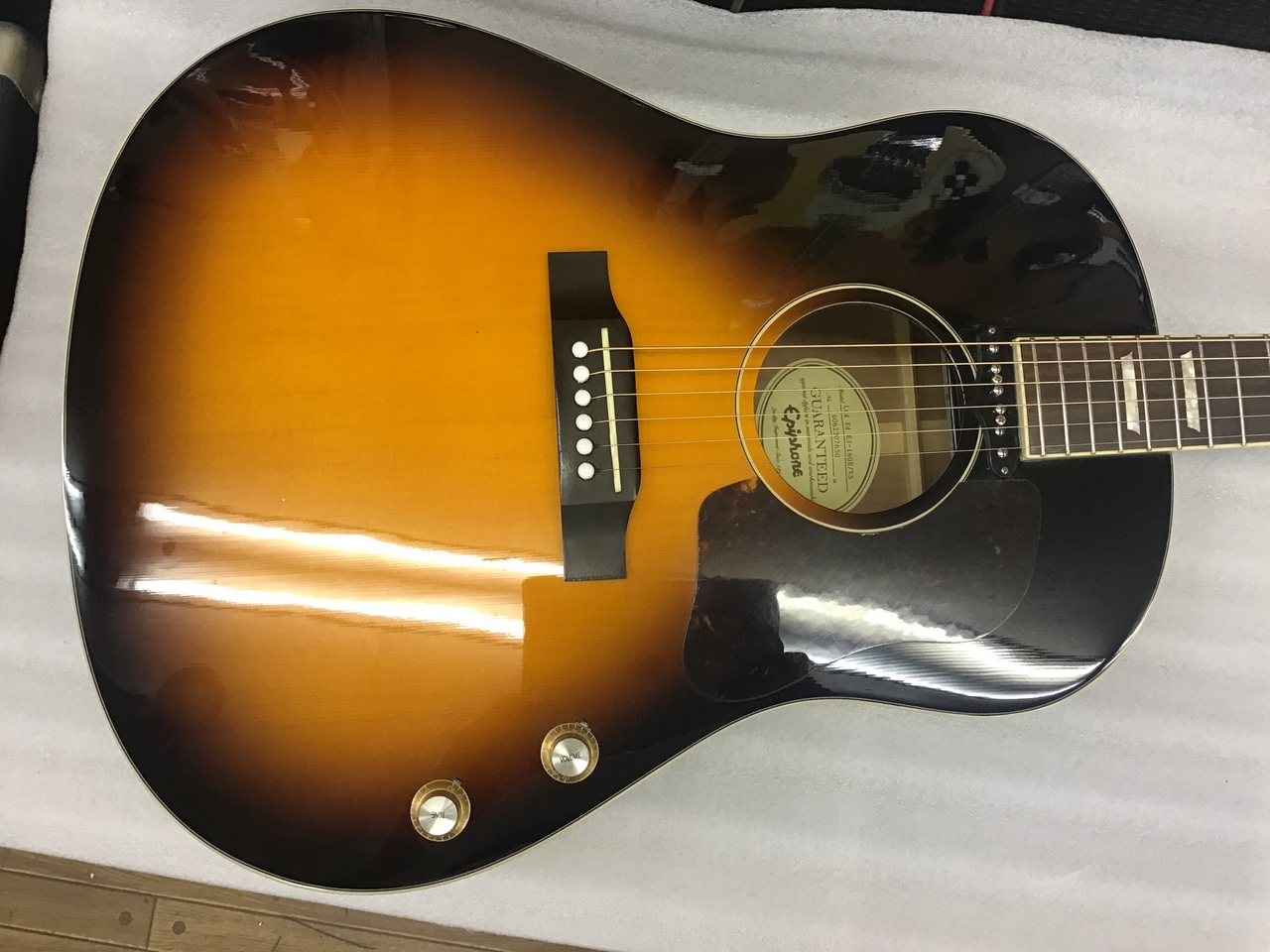 Epiphone EJ-160E Electric Guitar Limited Edition, Spruce Top