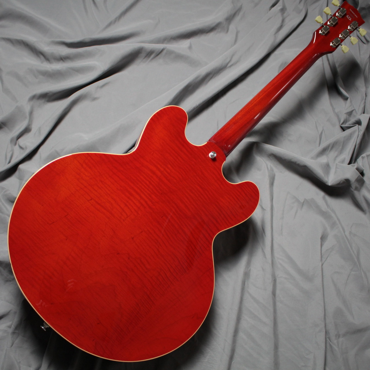 セミアコ 詳細不明 Archtop Guitar Lab” セミアコ・フルアコでお探しの方はイオン