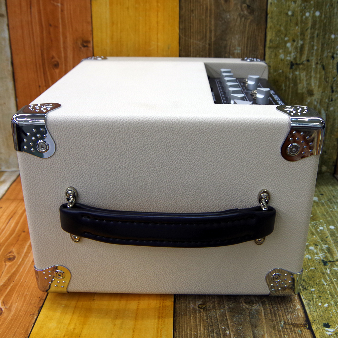 Phil Jones Bass Bass Cub Pro White（新品）【楽器検索デジマート】