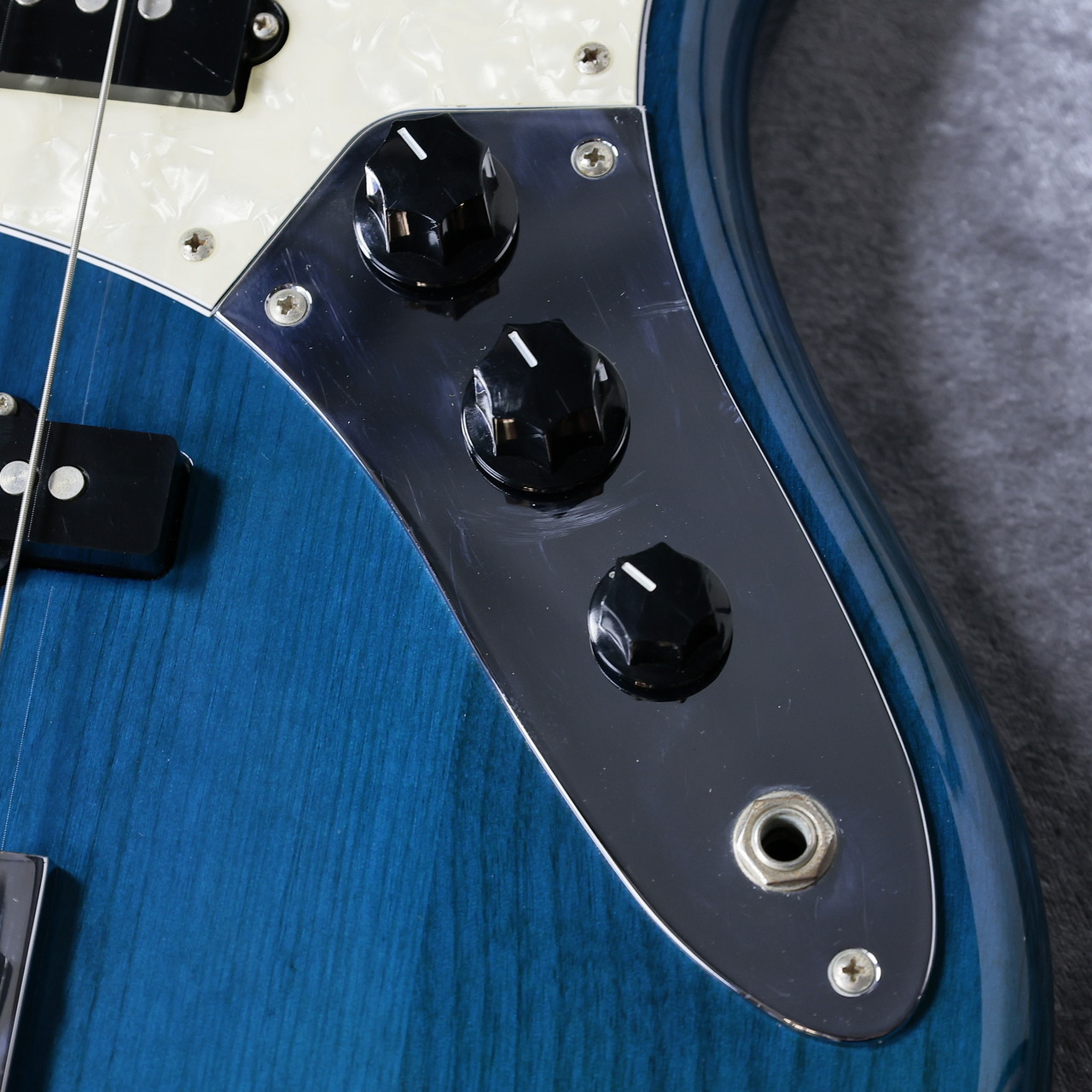 Fender JAPAN JB62PJ シースルーブルー　バタスブリッジ搭載 Fender JAPAN JB62PJ シースルーブルー バタスブリッジ搭載