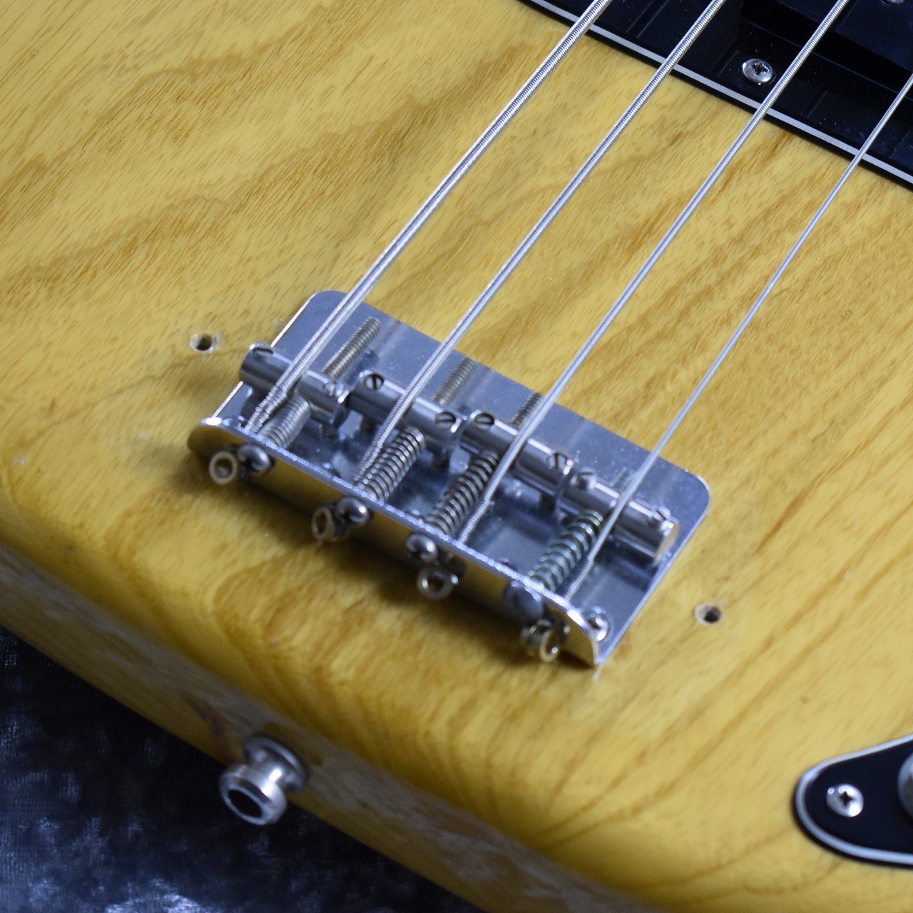 Fender 1972 Precision Bass Fretless - Natural -【約3.88kg