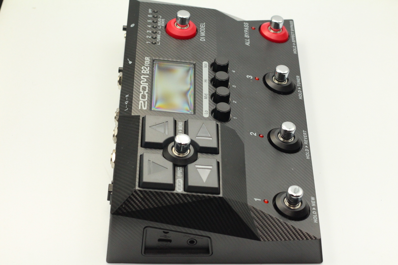 ZOOM B2 FOUR（中古）【楽器検索デジマート】
