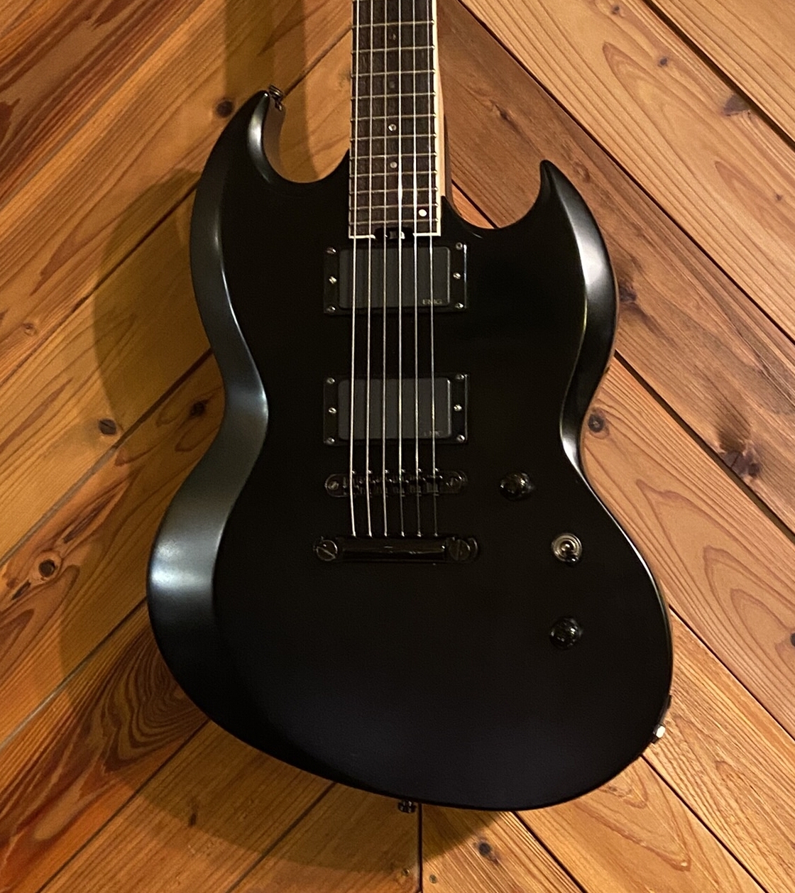 ESP Viper ブラック VIPER | ESP GUITARS