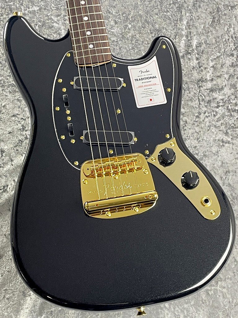 最新！新品未使用プレチューン済み！ BLACK PEARL CARVE 162 Fender 2025 Collection Made in Japan Traditional 60s Mustang