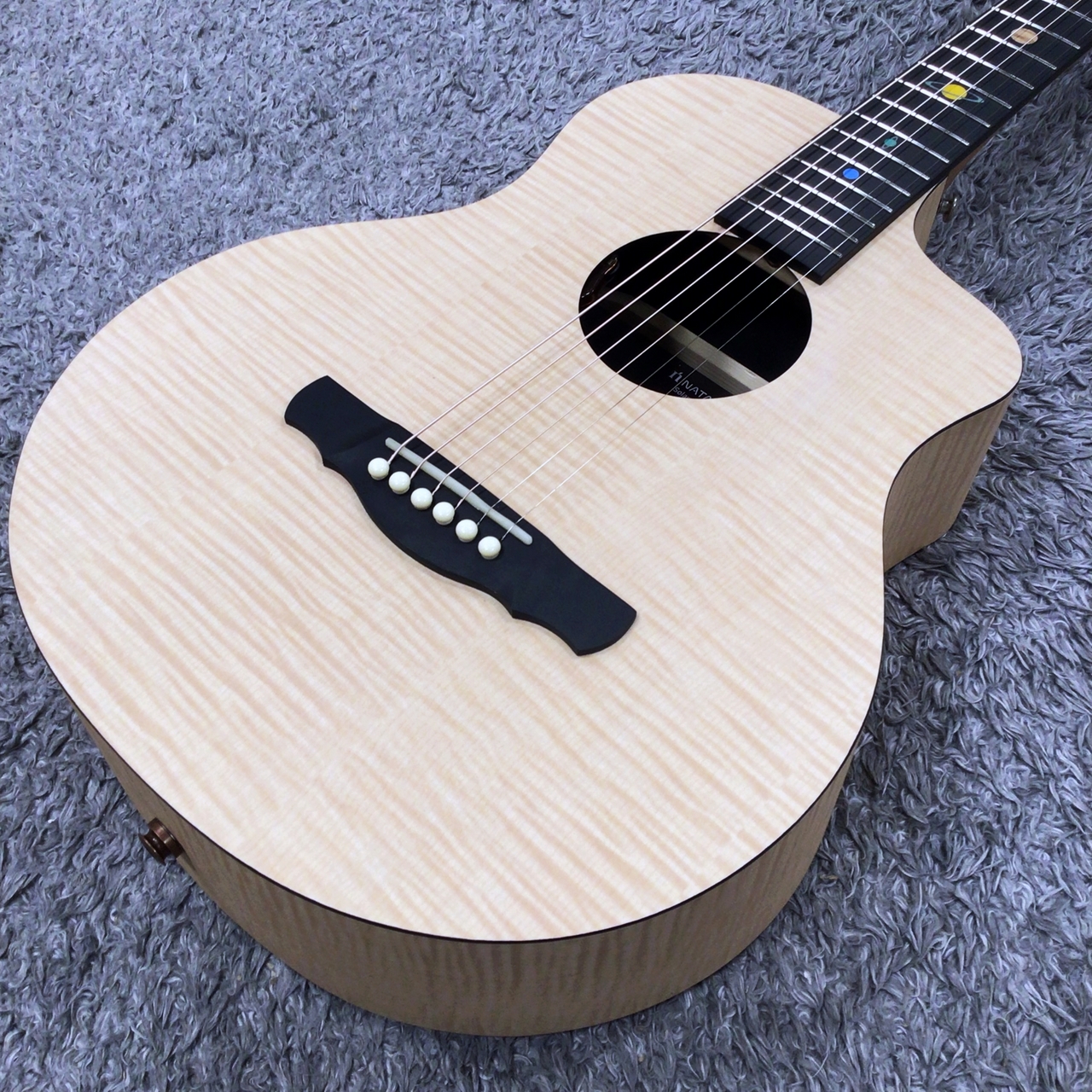 NATASHA Saturn Mini with L.R.Baggs Element【絶妙なサイズ