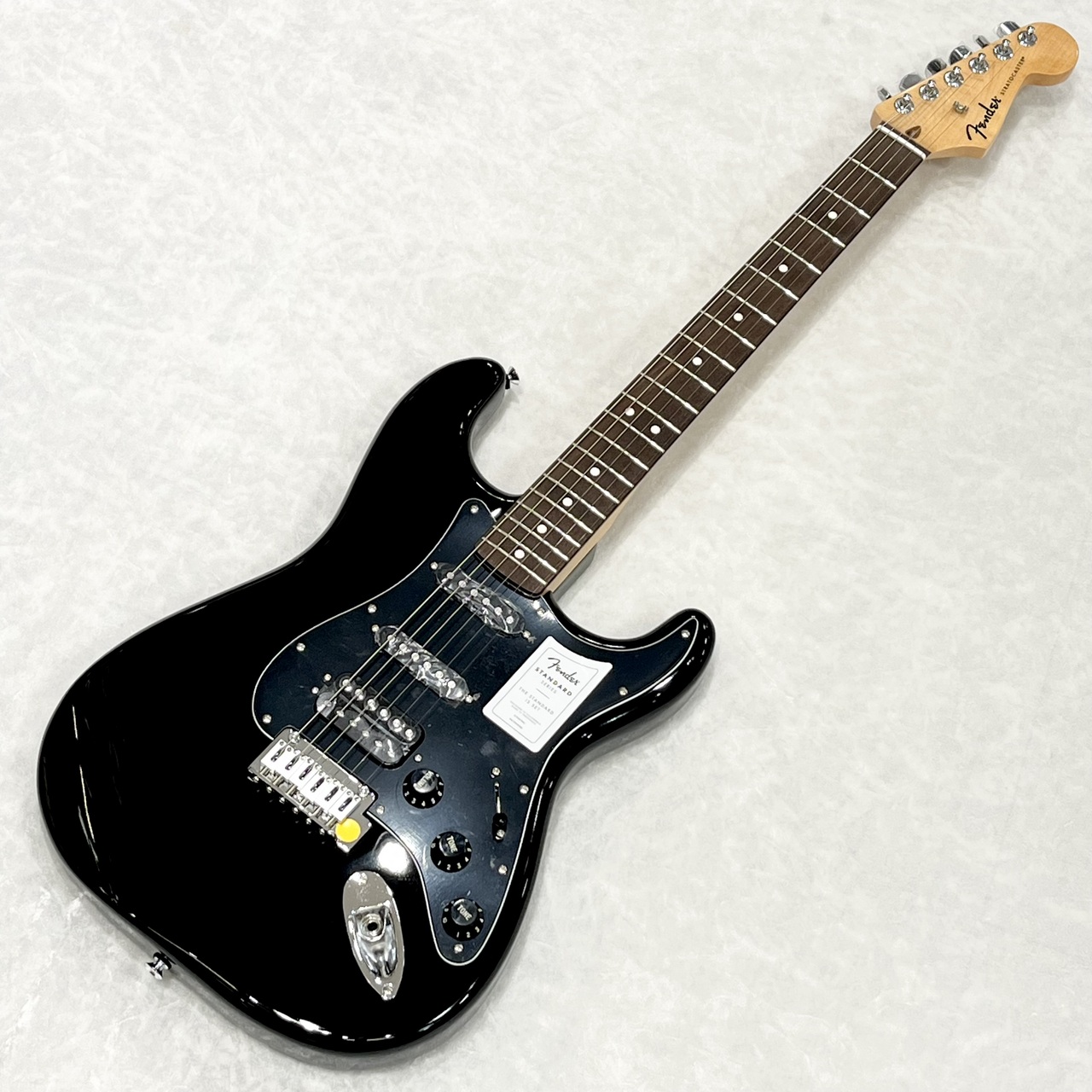 ギター Fender Standard Stratocaster Black Fender Standard Stratocaster HSS Black エレキギター ストラト