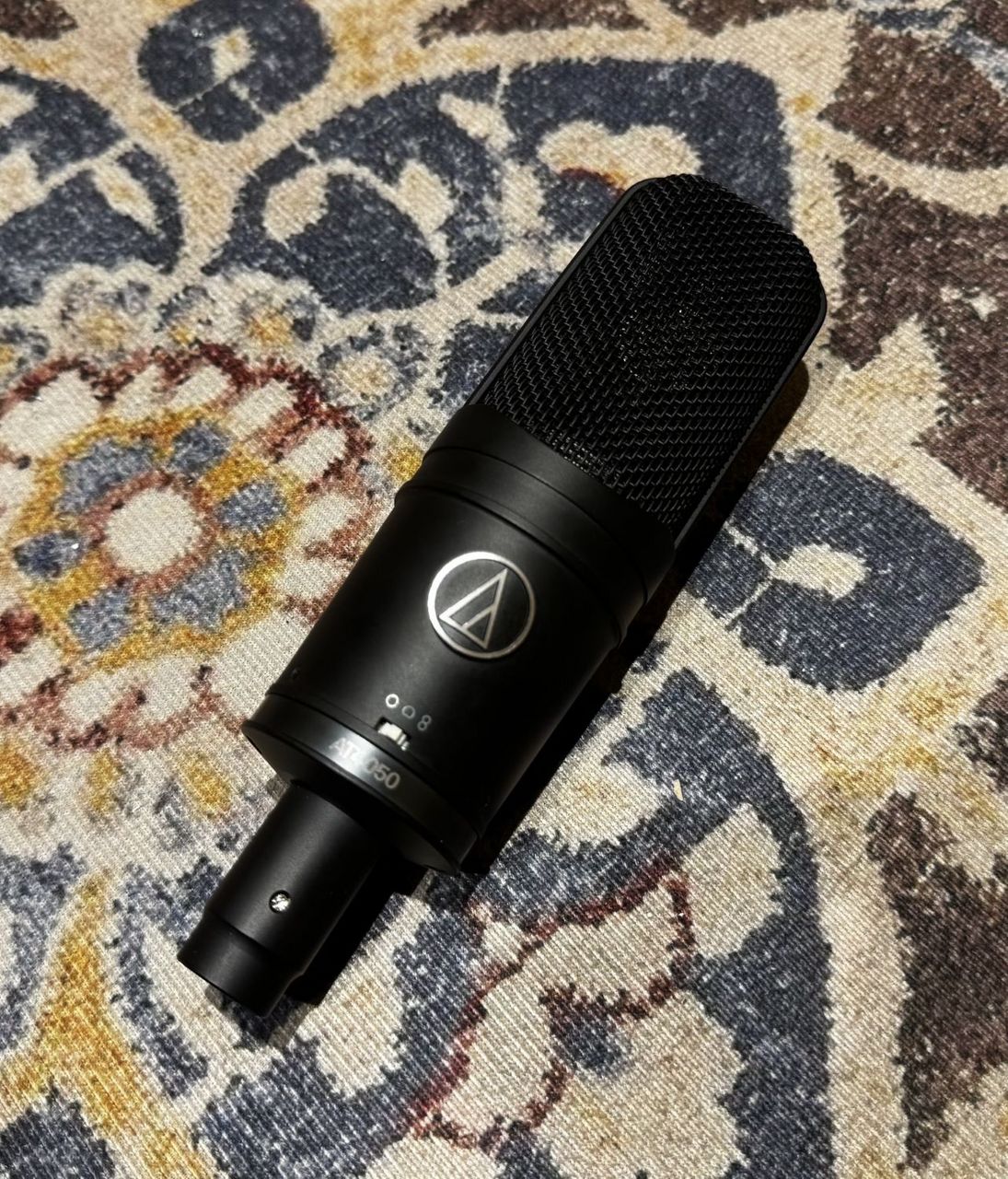 中古品取説箱付きAudio-Technica AT4050 本体 中古品取説箱付きAudio-Technica AT4050 本体 中古品取説箱付き