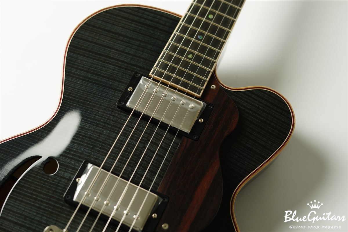 洋楽 Robert Camero Lady Surprise デュア・リパとBLACKPINKのロゼ。歌姫たちが登場するプーマのアイコン