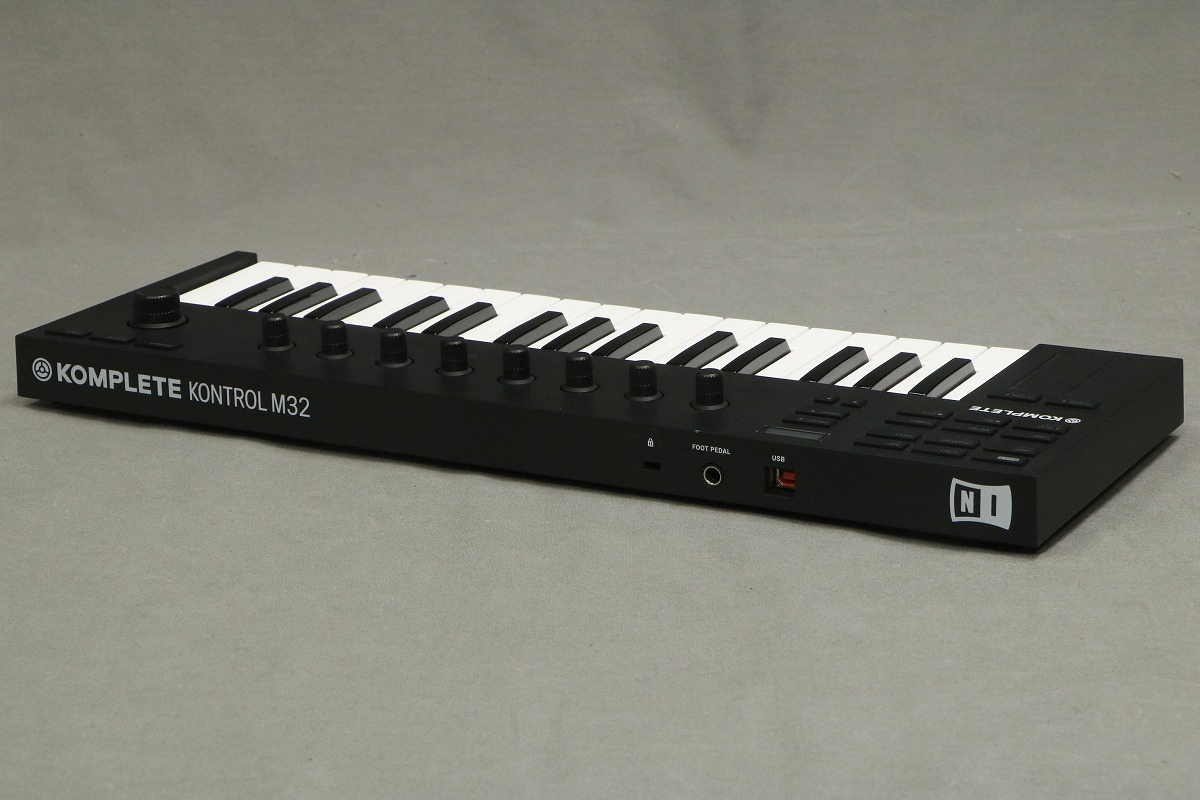 DTM・DAW komplete kontrol M32 Komplete Kontrol M32レビュー | 小型で高性能なMIDIキーボードの魅力