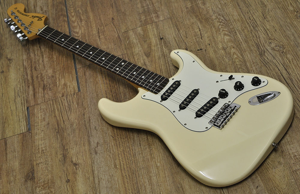Fender Japan ST72-85SC（中古）【楽器検索デジマート】