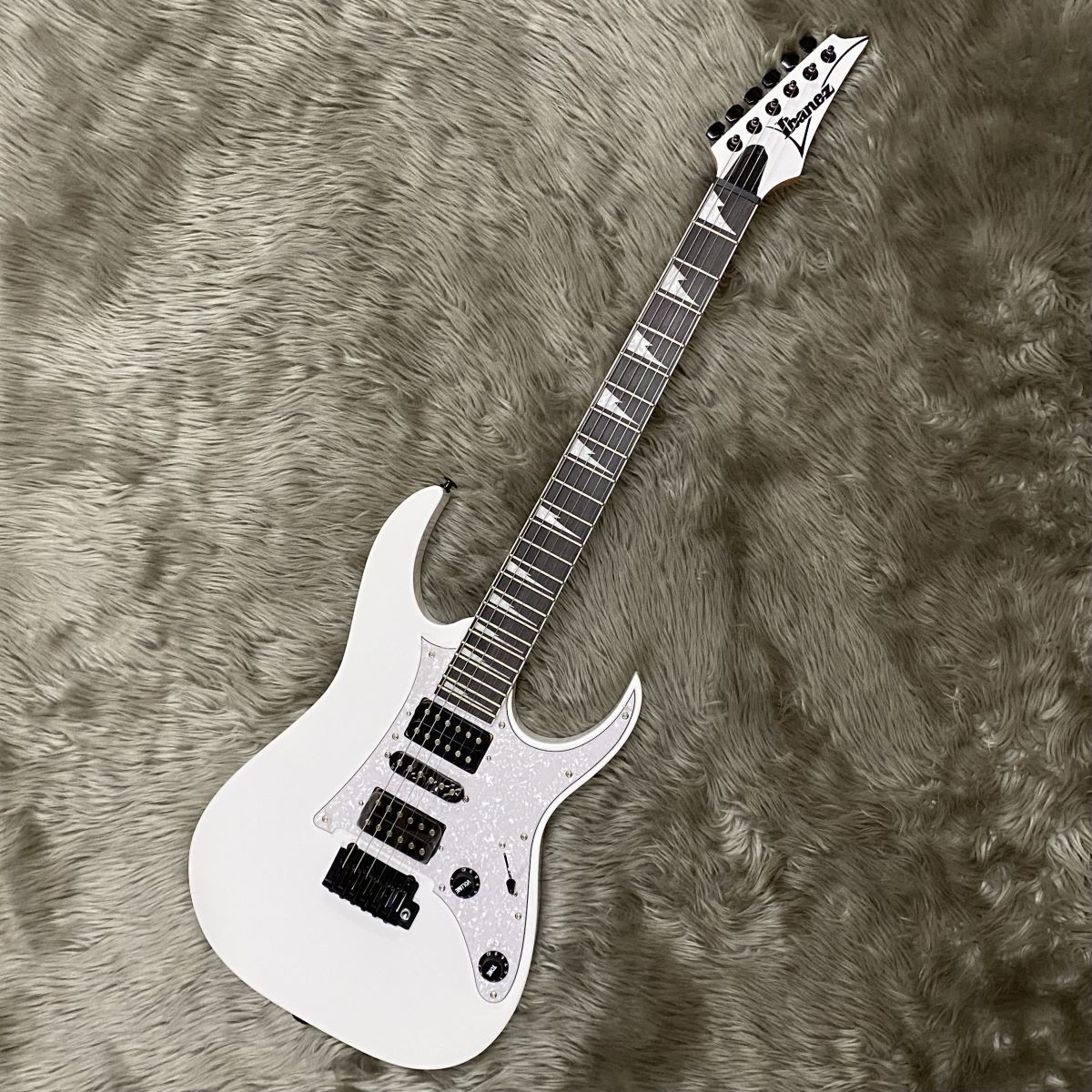 Ibanez RGV250 WH ホワイト エレキギター ストラトキャスタータイプ