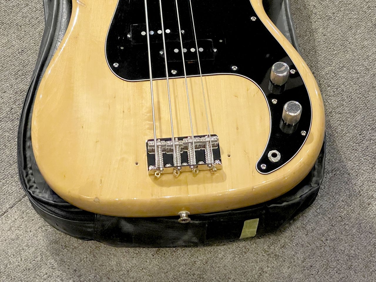 Aria Pro II VAB-400/W ベース 4弦 ビンテージ Aria Pro II VAB-400/W ベース 4弦 ビンテージ - メルカリ