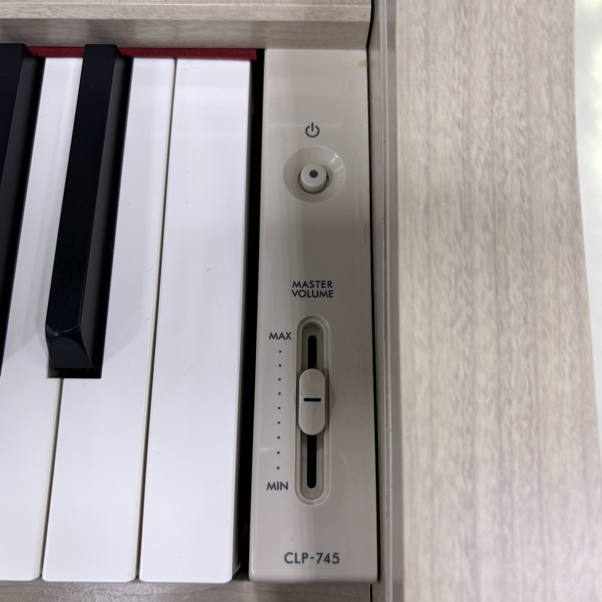 【美品・修理点検済】【送料無料】【地域限定】ヤマハ クラビノーバ CLP-745 ヤマハ | CLP-745 - Clavinova（クラビノーバ） - 概要