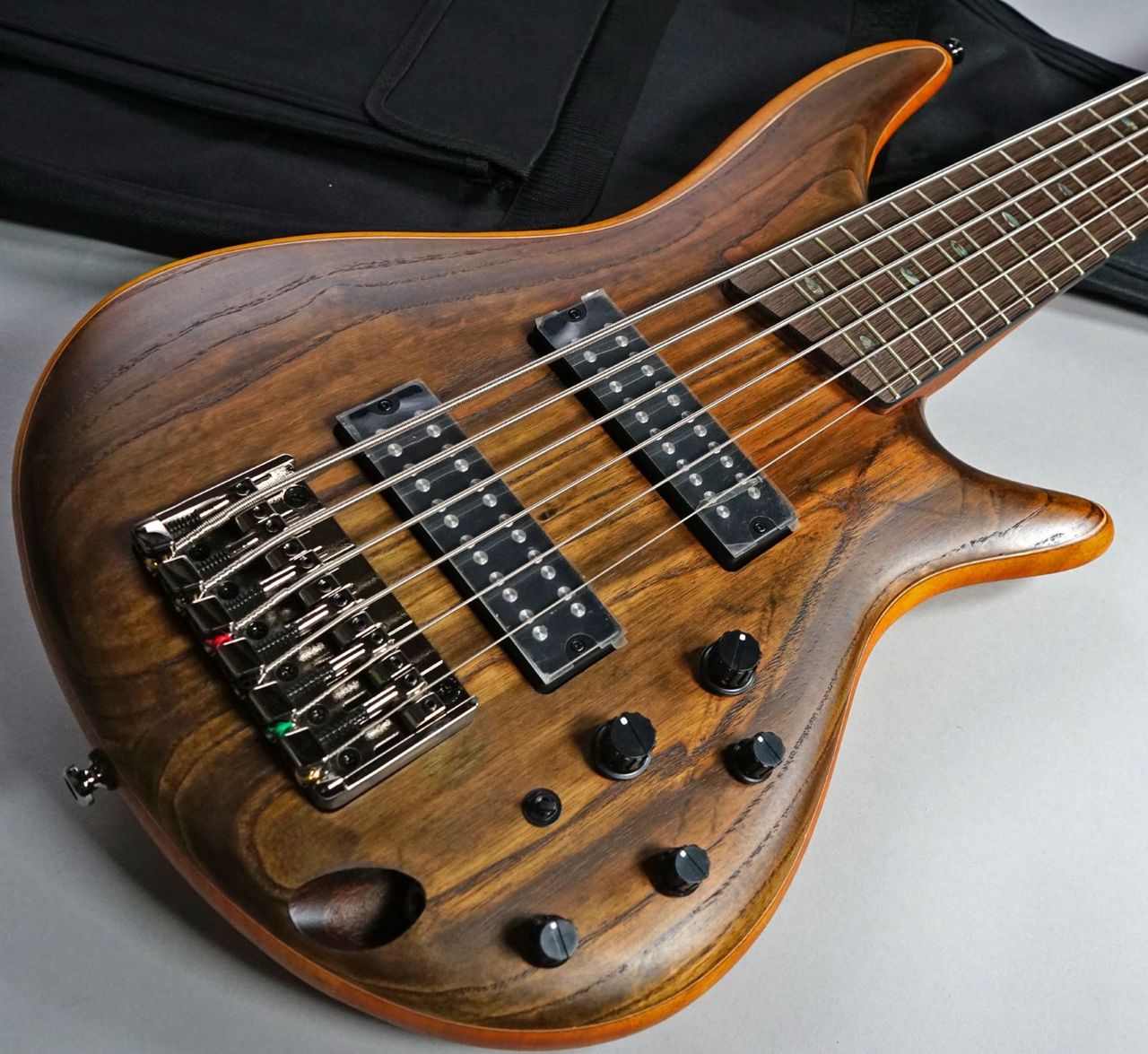Ibanez SR6AH SUF 6弦ベース aguilar ピックアップ搭載 Ibanez SR6AH SUF 6弦ベース初心者12点セット 【Fenderアンプ付