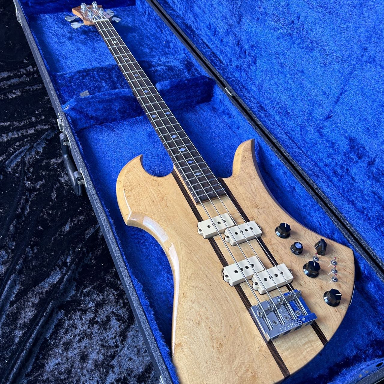 B.C.Rich USA Mockingbird Bass（ビンテージ/送料無料）【楽器検索