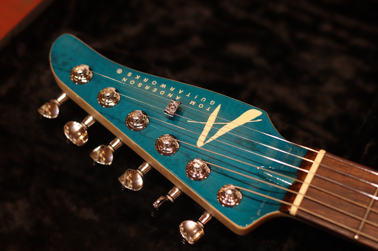 TOM ANDERSON Drop Top Short Deep Bora Bora with Binding , Natural
