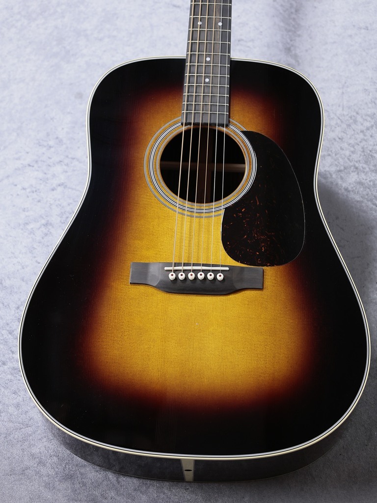 Martin 【新仕様個体】D-28Standard Sunburst #2929475【無金利