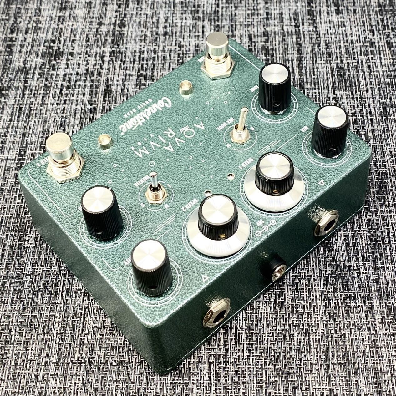 Cornerstone AQUARIUM Univibeギターエフェクター Guitar Pedal X - GPX Blog - Cornerstone's Aquarium Vibe is a