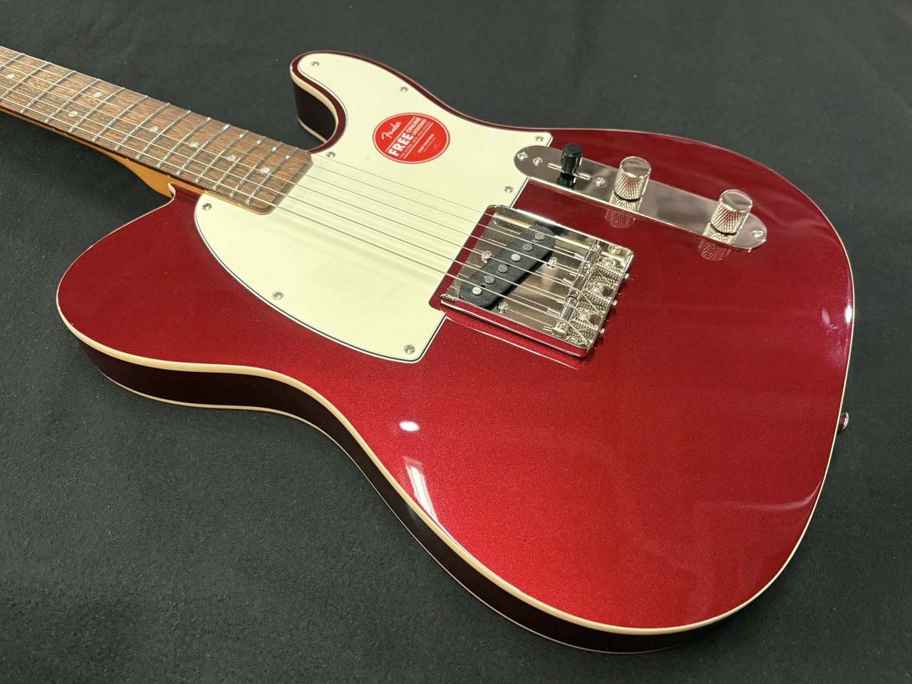 Squier Cyclone 　キャンディアップルレッド！！ Squier Paranormal Cyclone Electric Guitar - Candy Apple Red