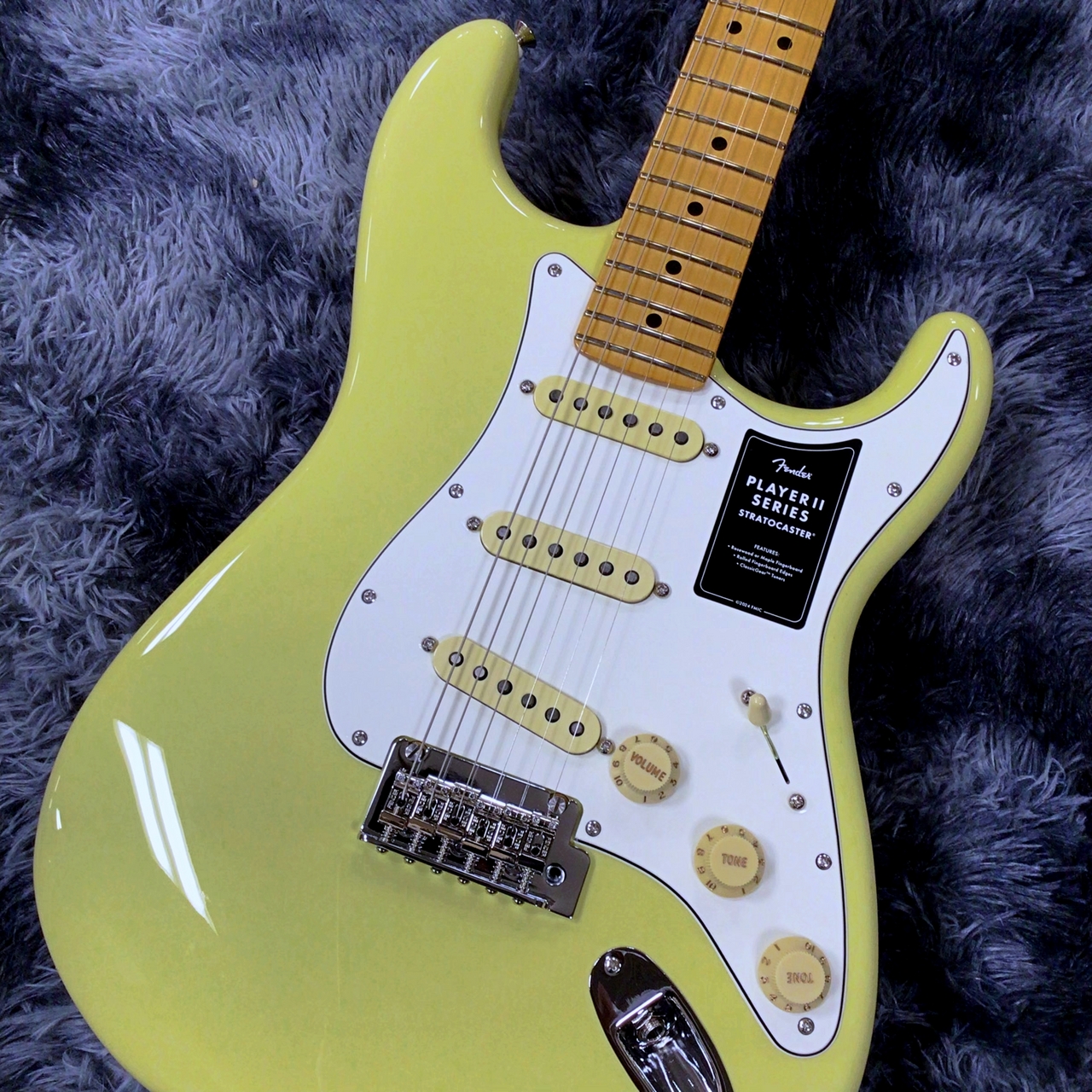 Fender Player II Stratocaster Hialeah Yellow / Maple