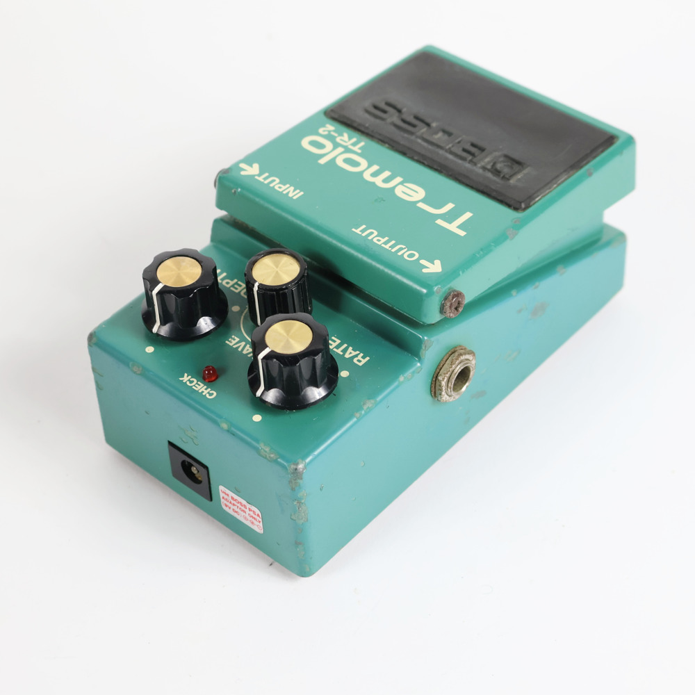 BOSS TR-2 トレモロエフェクター　中古美品 BOSS 【中古】 トレモロ エフェクター BOSS TR-2 Tremolo ギター