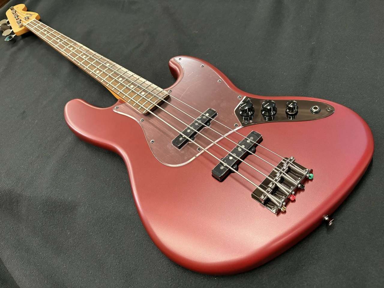 Fender Made in Japan Hybrid II 2026 Collection Jazz Bass Satin