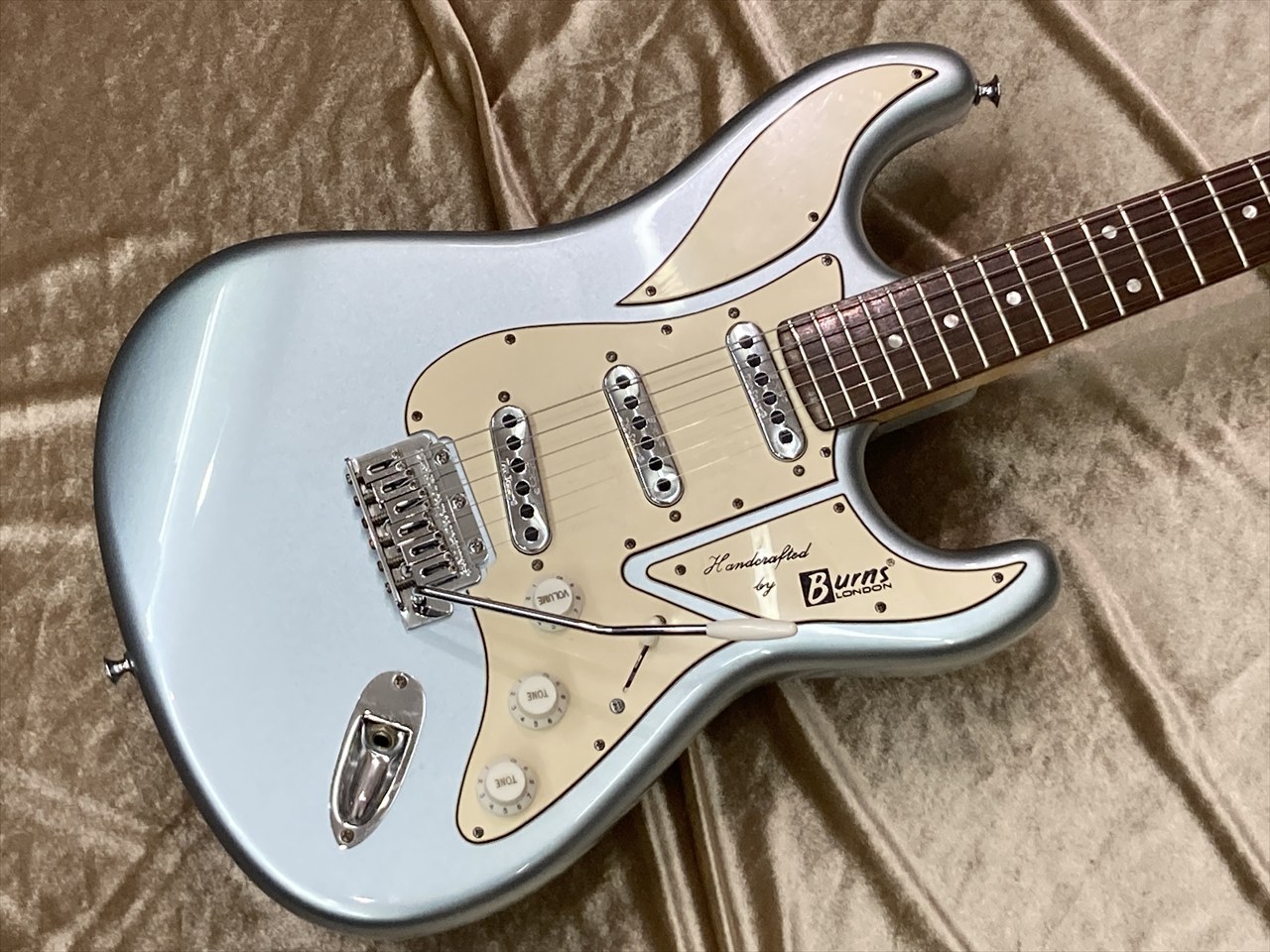 Burns COBRA DX バーンズ / コブラ（中古）【楽器検索デジマート】