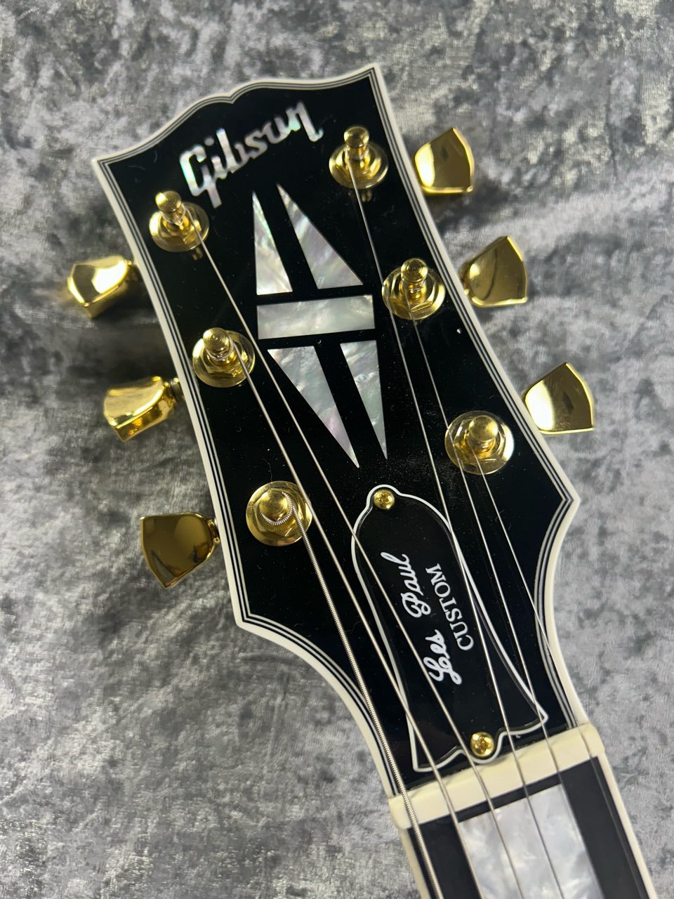 Gibson 【待望の復活】Les Paul Custom 70s / Wine Red #208550025