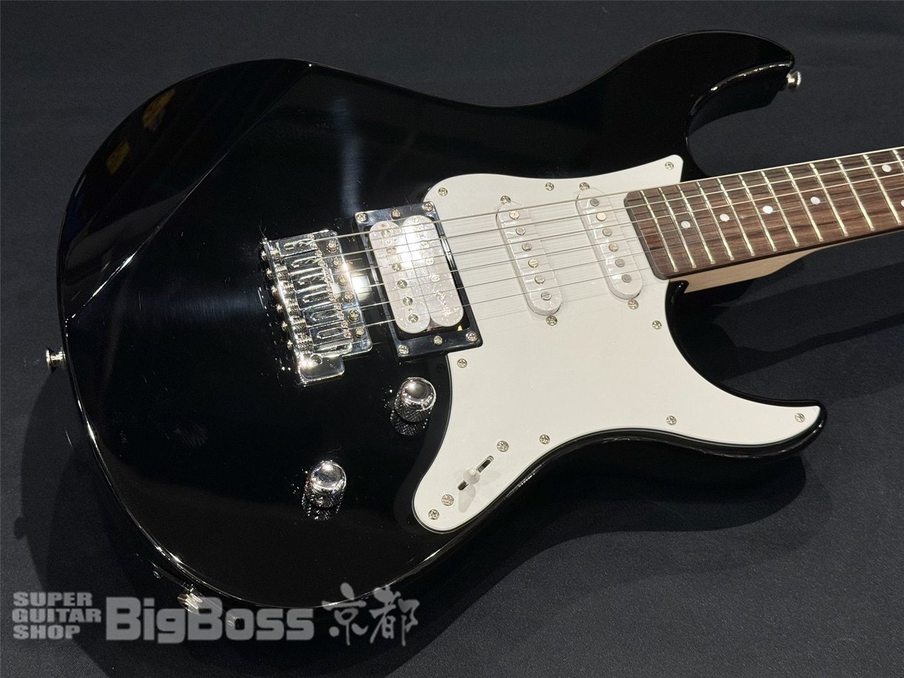 YAMAHA PACIFICA112V / Black(BL)（新品/送料無料）【楽器検索デジマート】