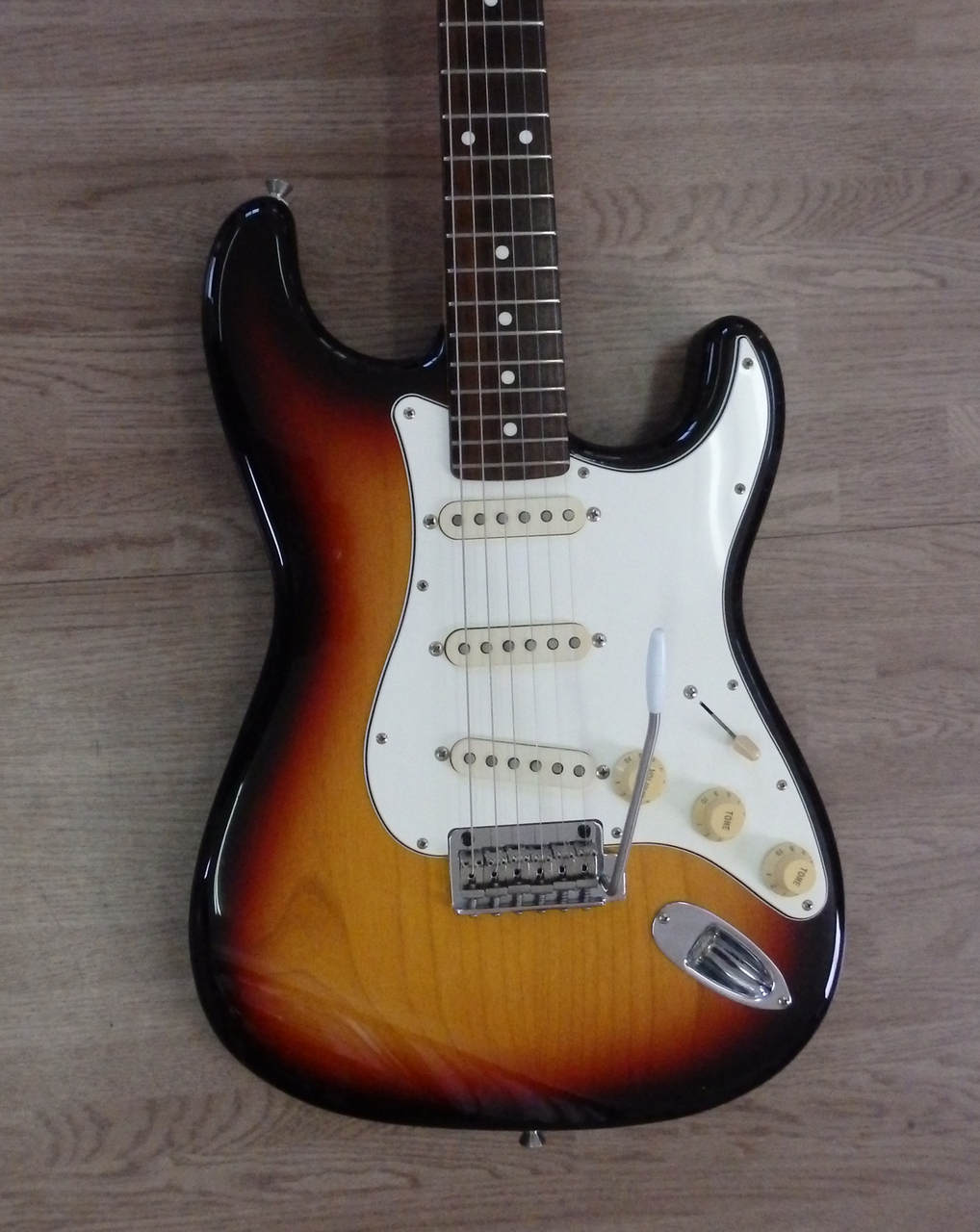 ギター FUJIGEN Neo Classic Series NCST-20R Fujigen NCST-20R (3 Tone Sunburst) | LINER NOTES