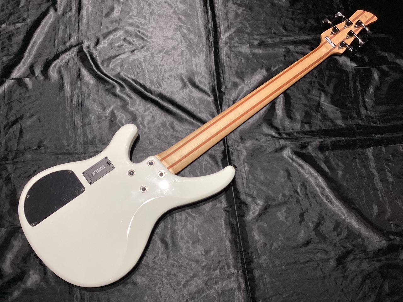 YAMAHA TRBX305 / WH（中古）【楽器検索デジマート】