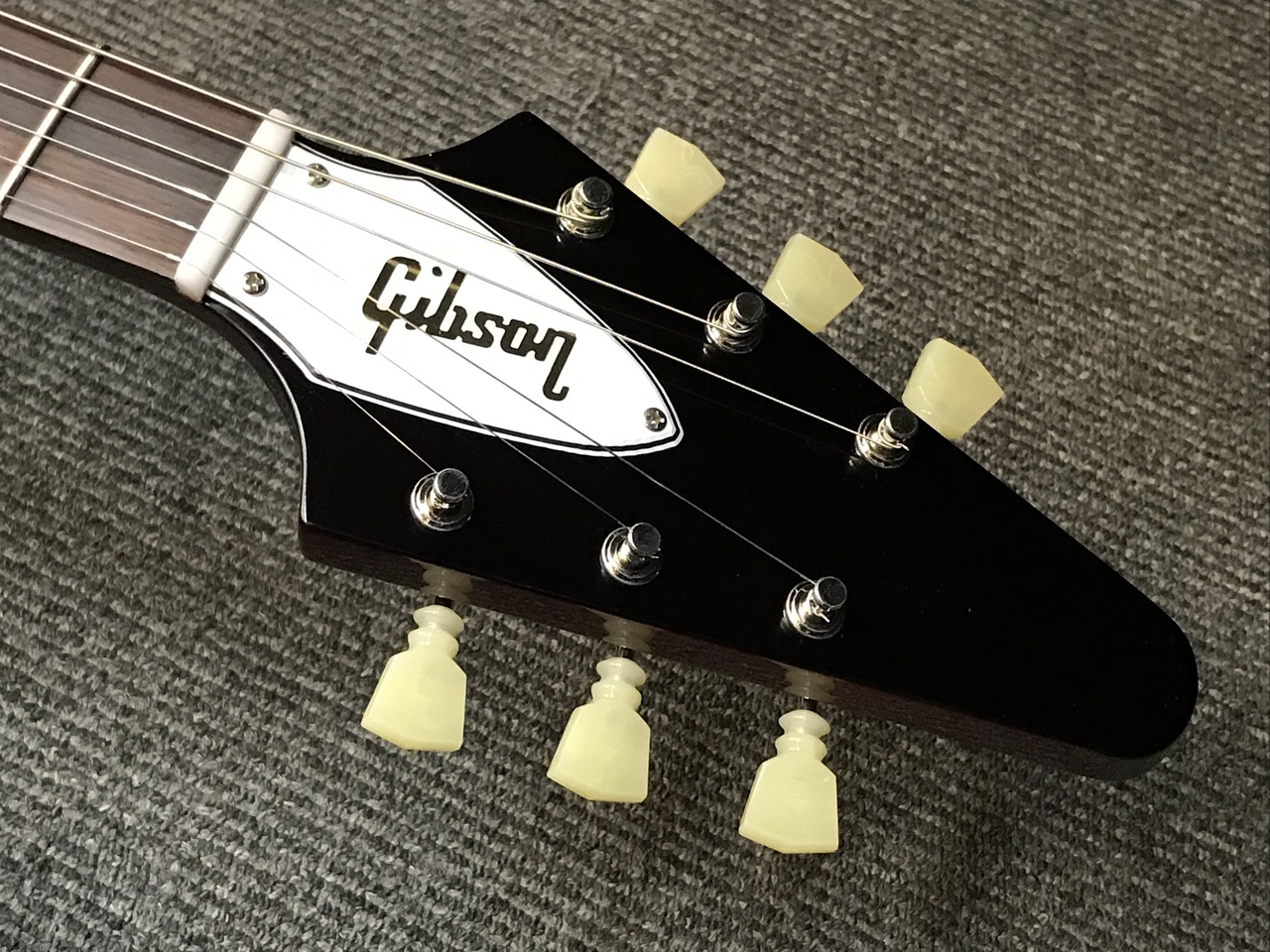 Gibson Custom Shop 【48回無金利分割!】Limited 1967 Flying V w