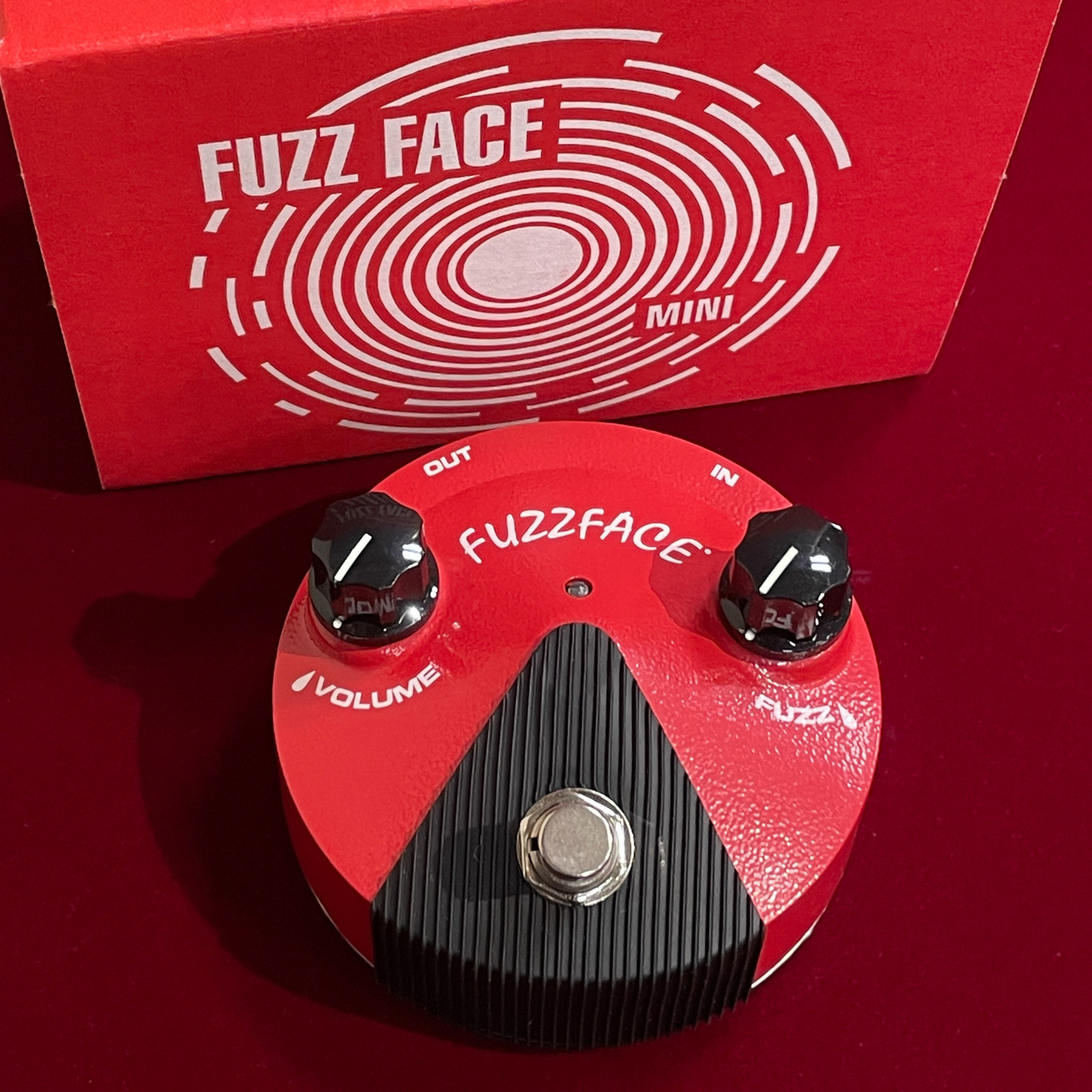 新品定番人気セール　名機　FUZZ FACE 赤　　送料無料 ギター