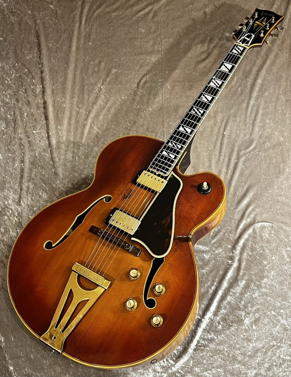 Gibson 【Vintage】 Super400 CES Sunburst 1970年製 [3.76kg]【G-Club