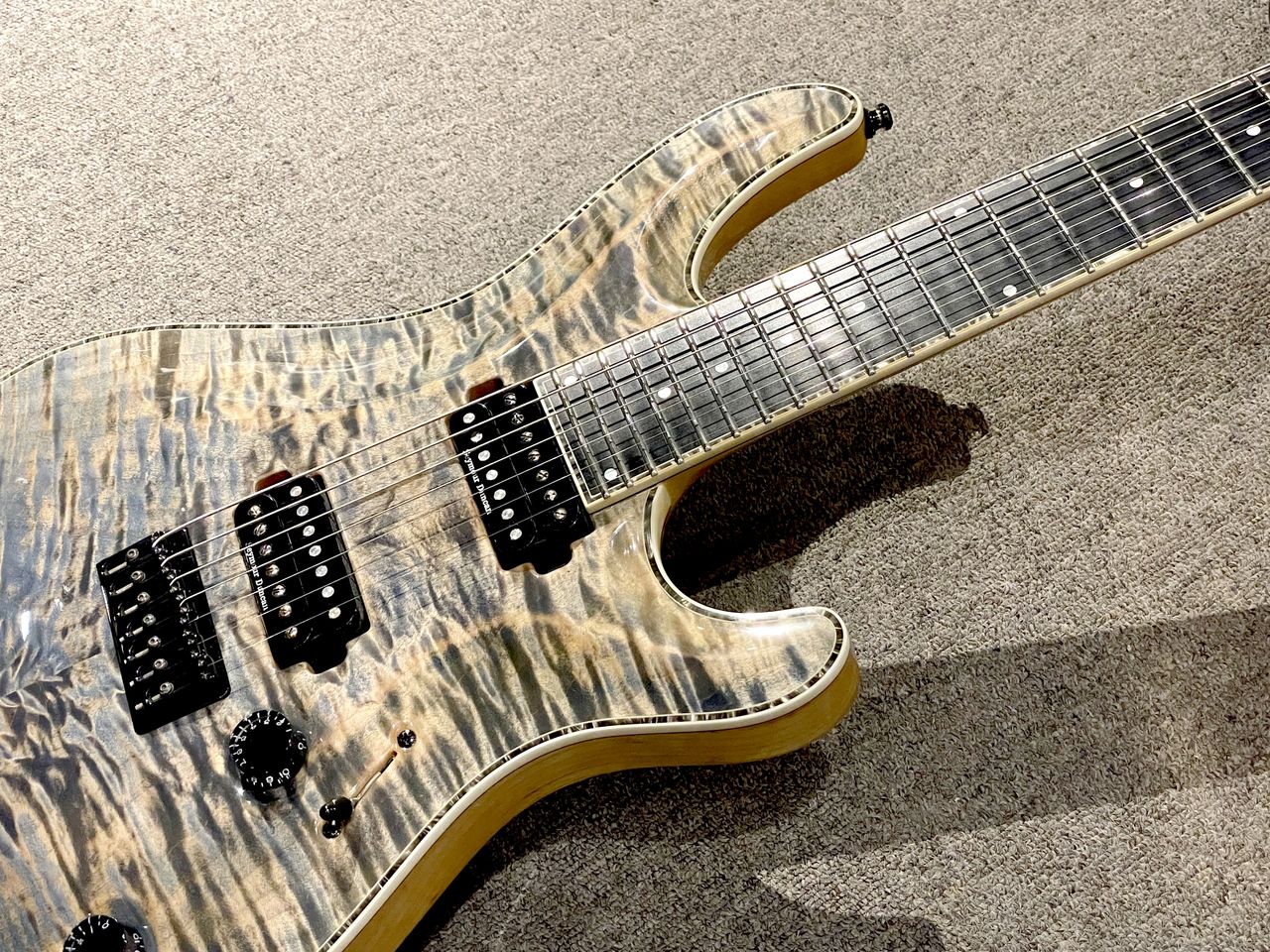 ギター Mayones Regius 7 機材レビュー：Mayones Regius 7｜湊 Minato