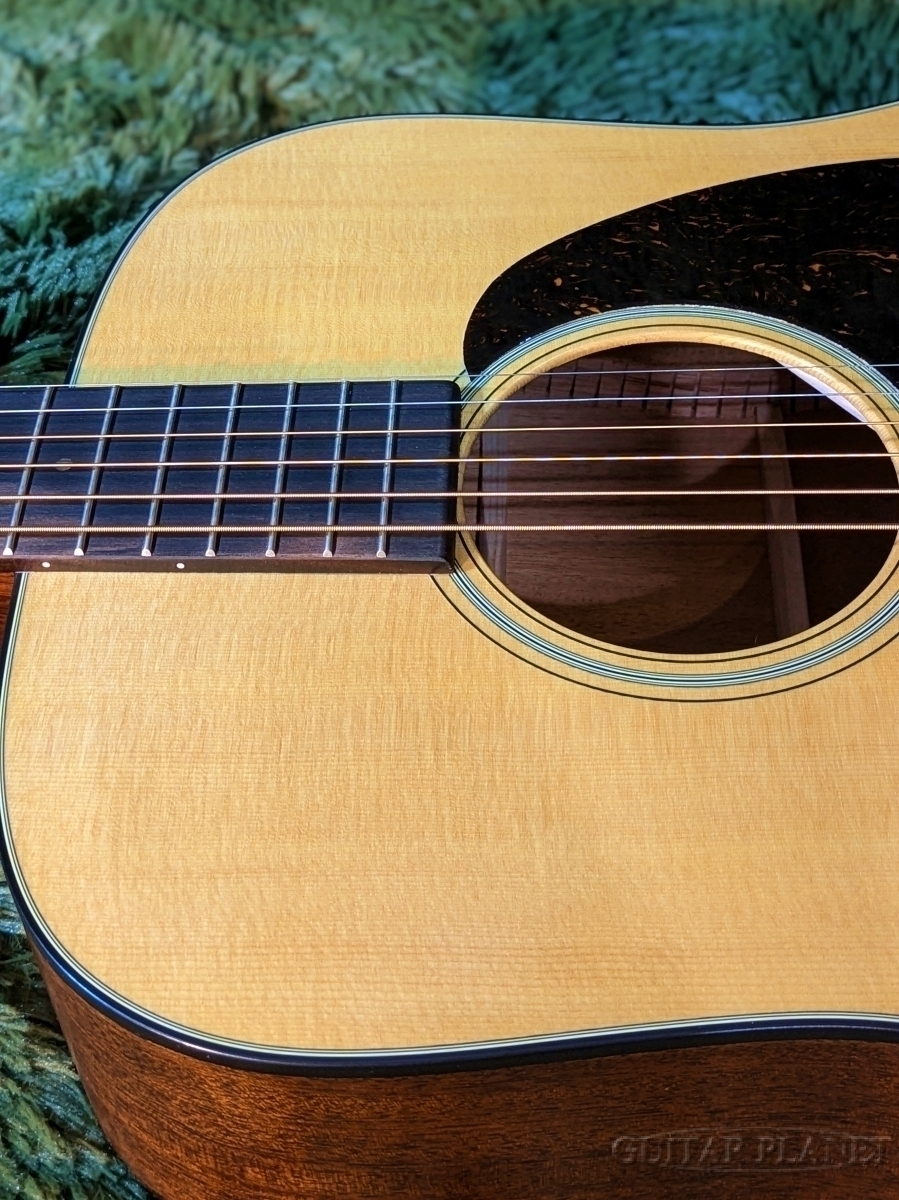 マーチンD-１８の出品です。 Martin D-18 Satin【在庫入れ替えのため、お買い得価格】（新品
