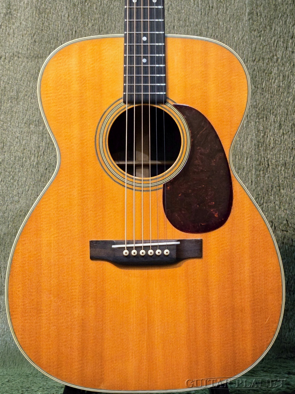Martinのエレキギター Martin 1952 000-18 w/OHC | ケンドリックギターズ Kendrick