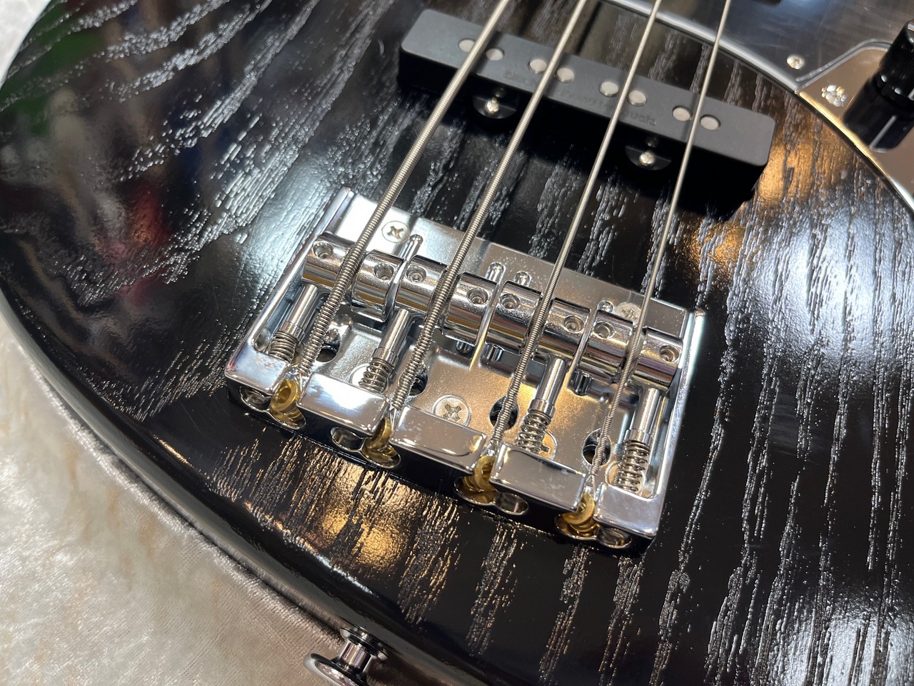 EDWARDS E-AMAZE-AS-4/M【Solid Black】（新品/送料無料）【楽器