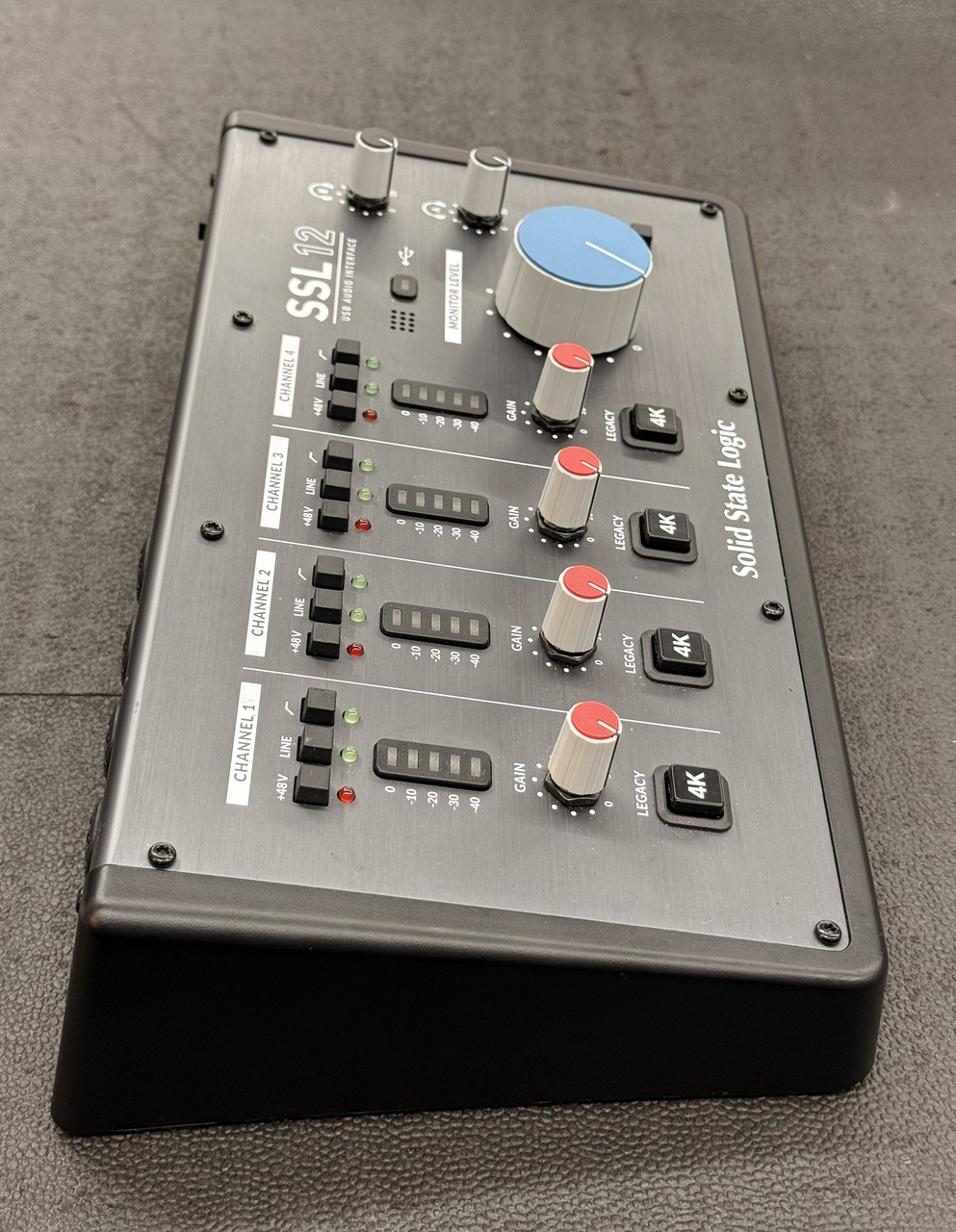 SolidStateLogic SSL12 オーディオインターフェース　中古品 Solid State Logic(SSL) SSL12（中古）【楽器検索デジマート】
