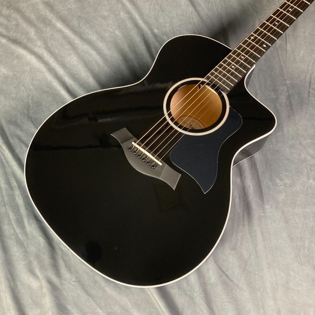 Taylor 214ce DLX