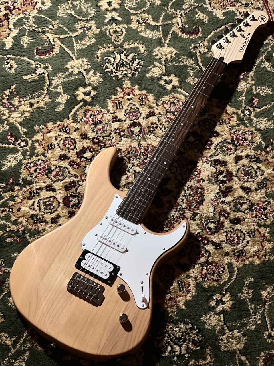 YAMAHA PACIFICA112V YNS【現物画像】（新品/送料無料）【楽器検索