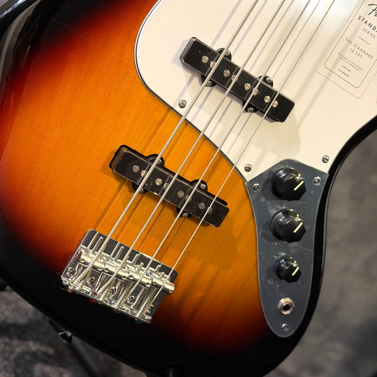 Fender Standard Jazz Bass -3-Color Sunburst- #25000728【4.71kg