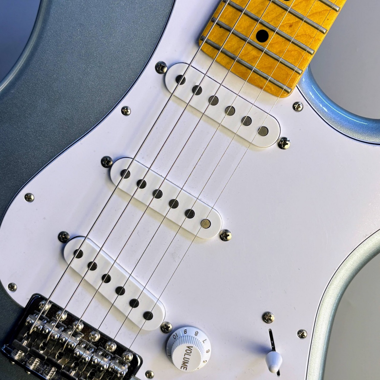 ギター HISTORY HST-S-M-3S MBL エレキギター】HISTORY HST-S-M-3S Metallic Blue｜島村楽器