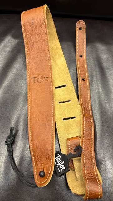 Taylor 【新製品 / 純正ストラッププレゼント!】Gold Label 814e